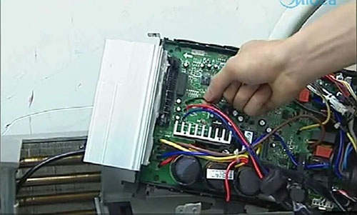 宣威美的空调电话是多少